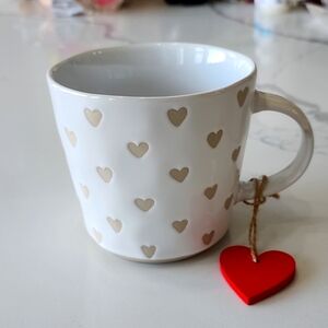 Hearts coffee mug ☕️ ♥️, NWT 🎉